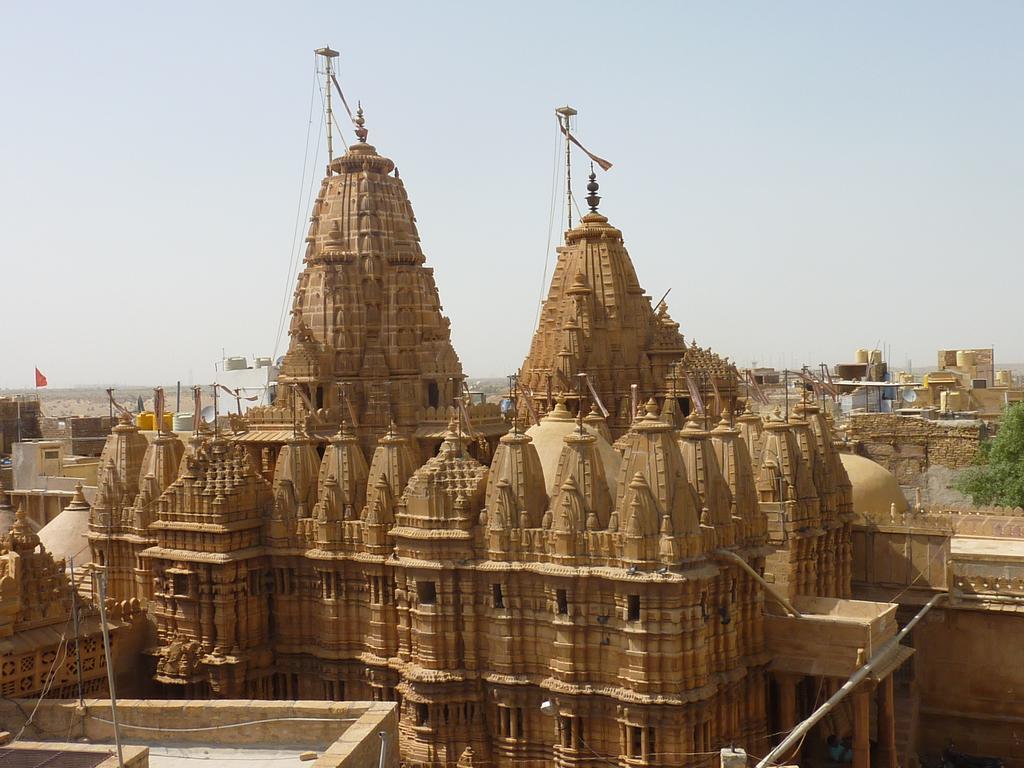 Mud Mirror Guesthouse Jaisalmer Ngoại thất bức ảnh