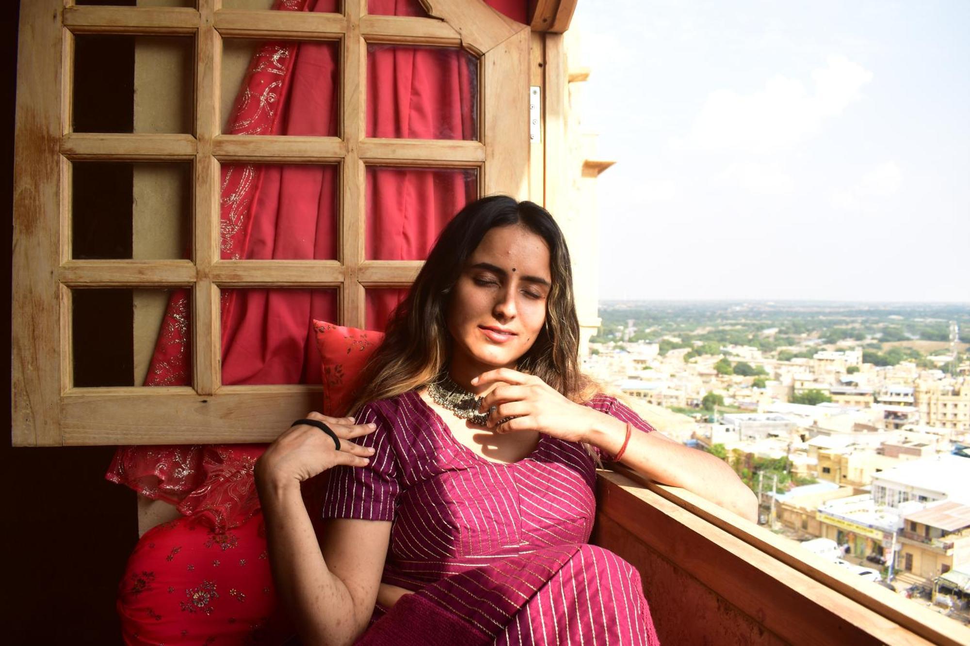 Mud Mirror Guesthouse Jaisalmer Ngoại thất bức ảnh